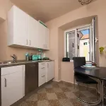 Maro Skyline Apartmán *