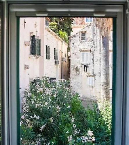 Maro Skyline * Ragusa